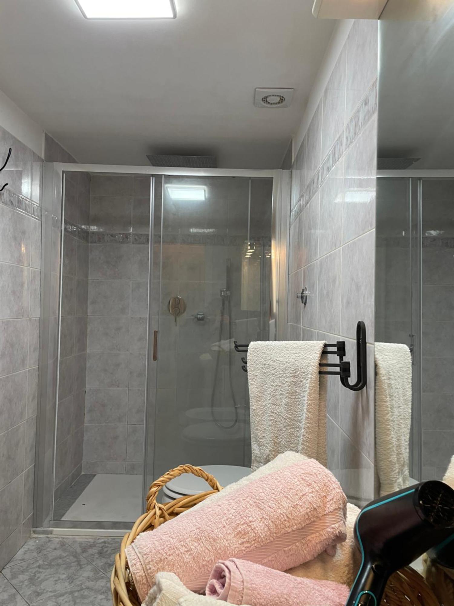 Domus Gaia Apartment โรม ภายนอก รูปภาพ