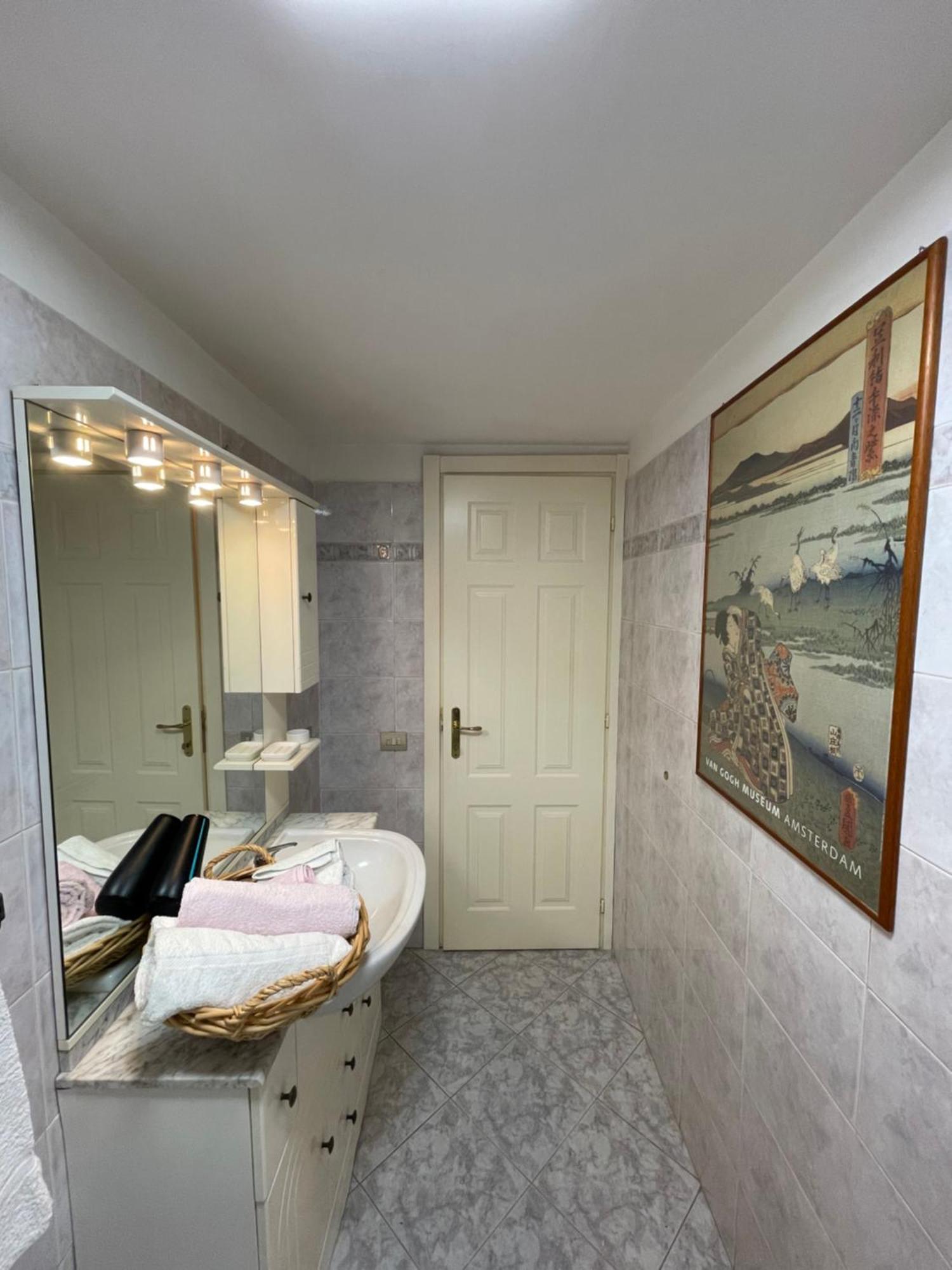 Domus Gaia Apartment โรม ภายนอก รูปภาพ